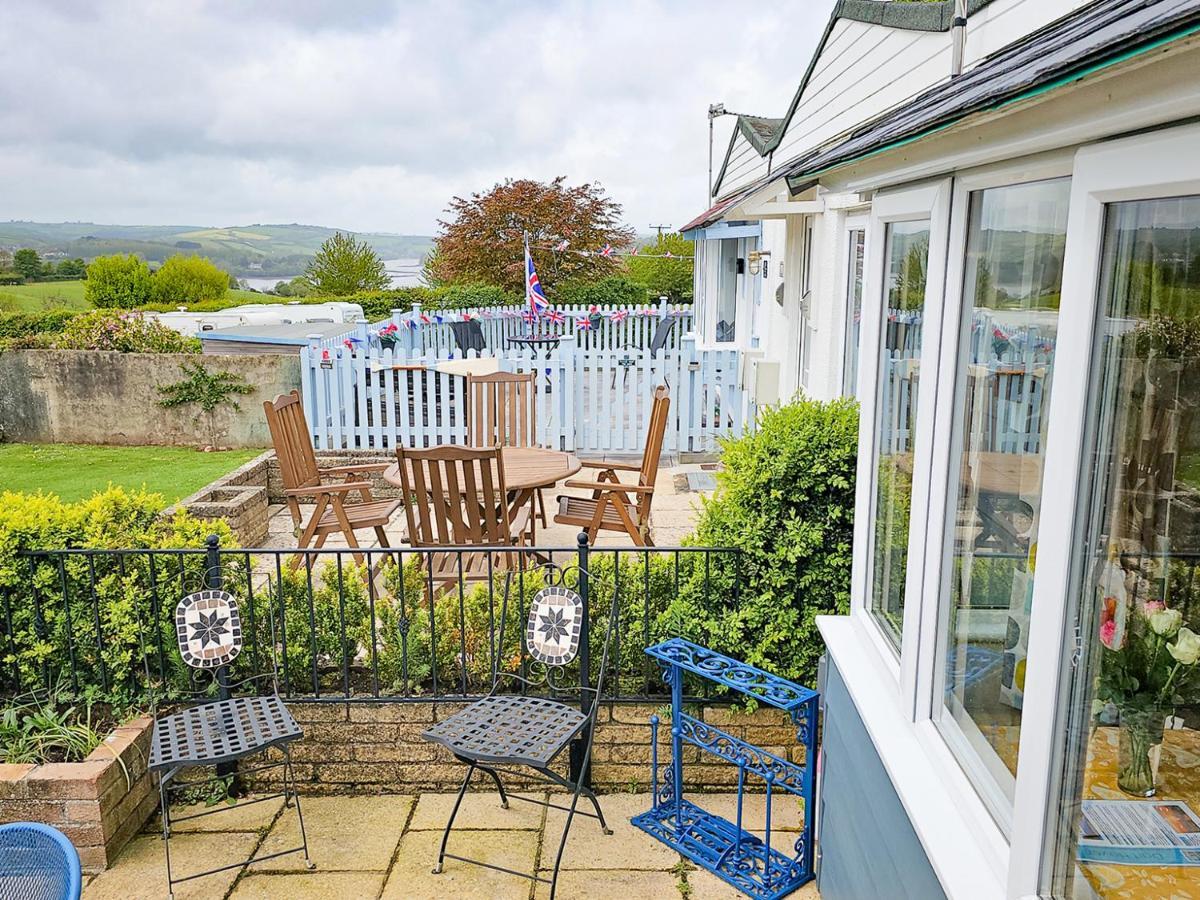 Dart Haven - Cheerful Holiday Bungalow In Galmpton Extérieur photo