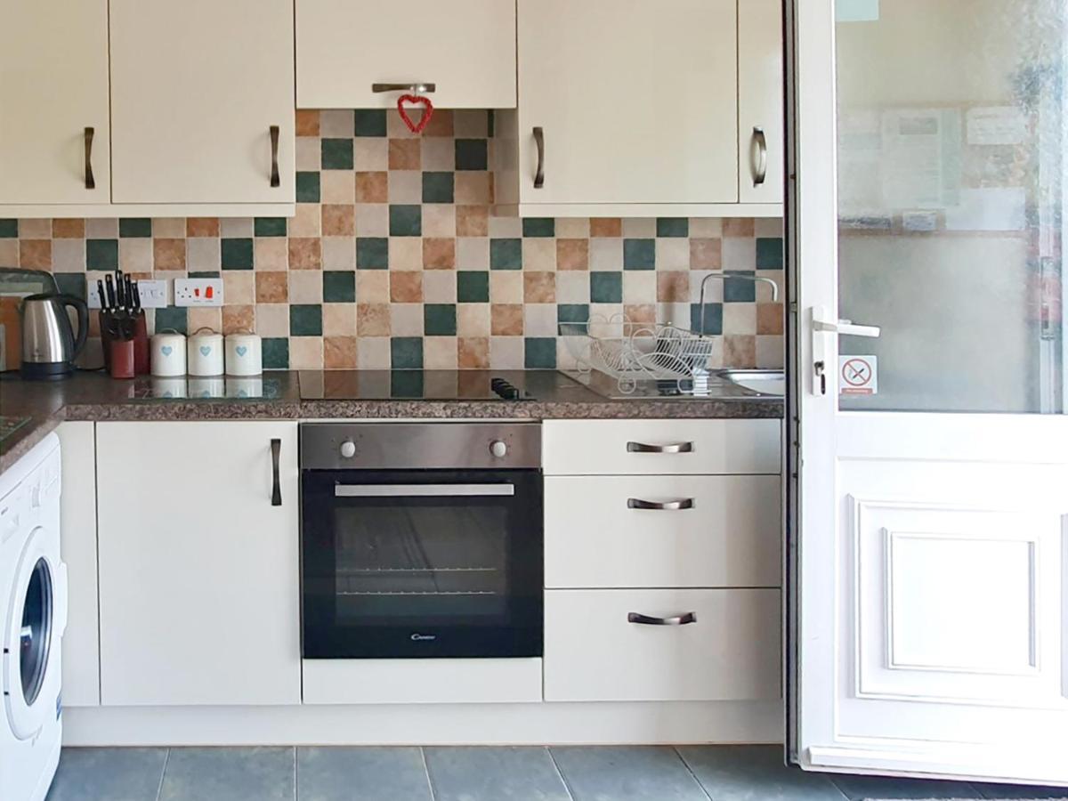 Dart Haven - Cheerful Holiday Bungalow In Galmpton Extérieur photo