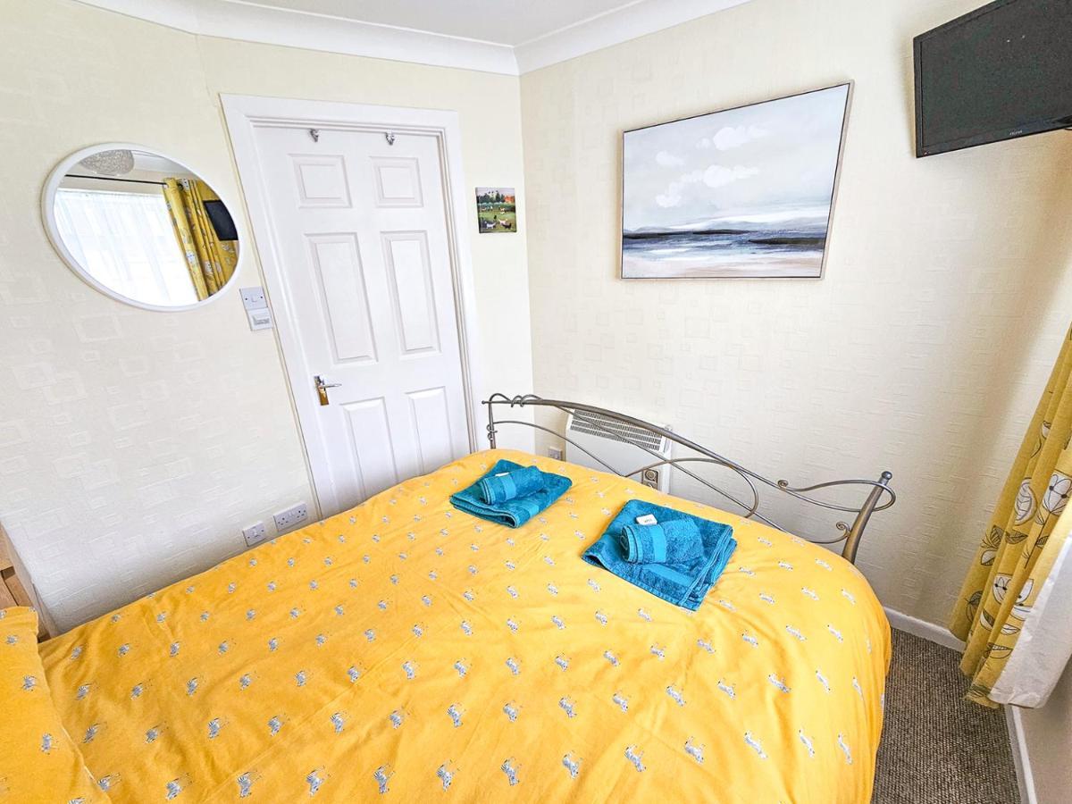 Dart Haven - Cheerful Holiday Bungalow In Galmpton Extérieur photo